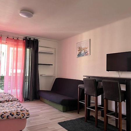 Studio Modern Lägenhet Cannes Exteriör bild